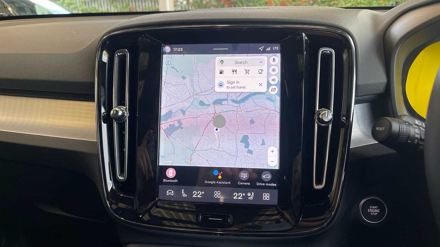 Used Volvo XC40 2025 for sale - 76261215: Photo 13