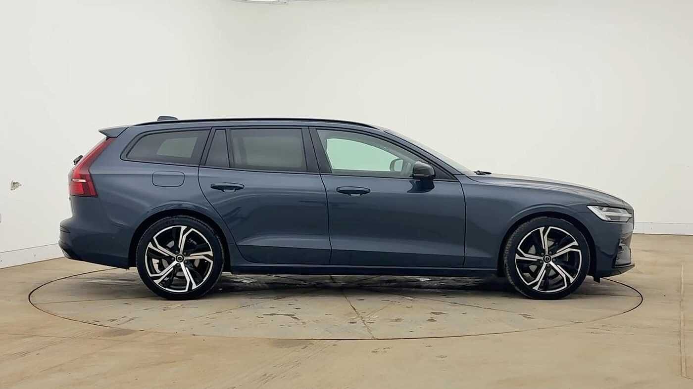Used Volvo V60 2025 for sale - 77855155: Photo 2