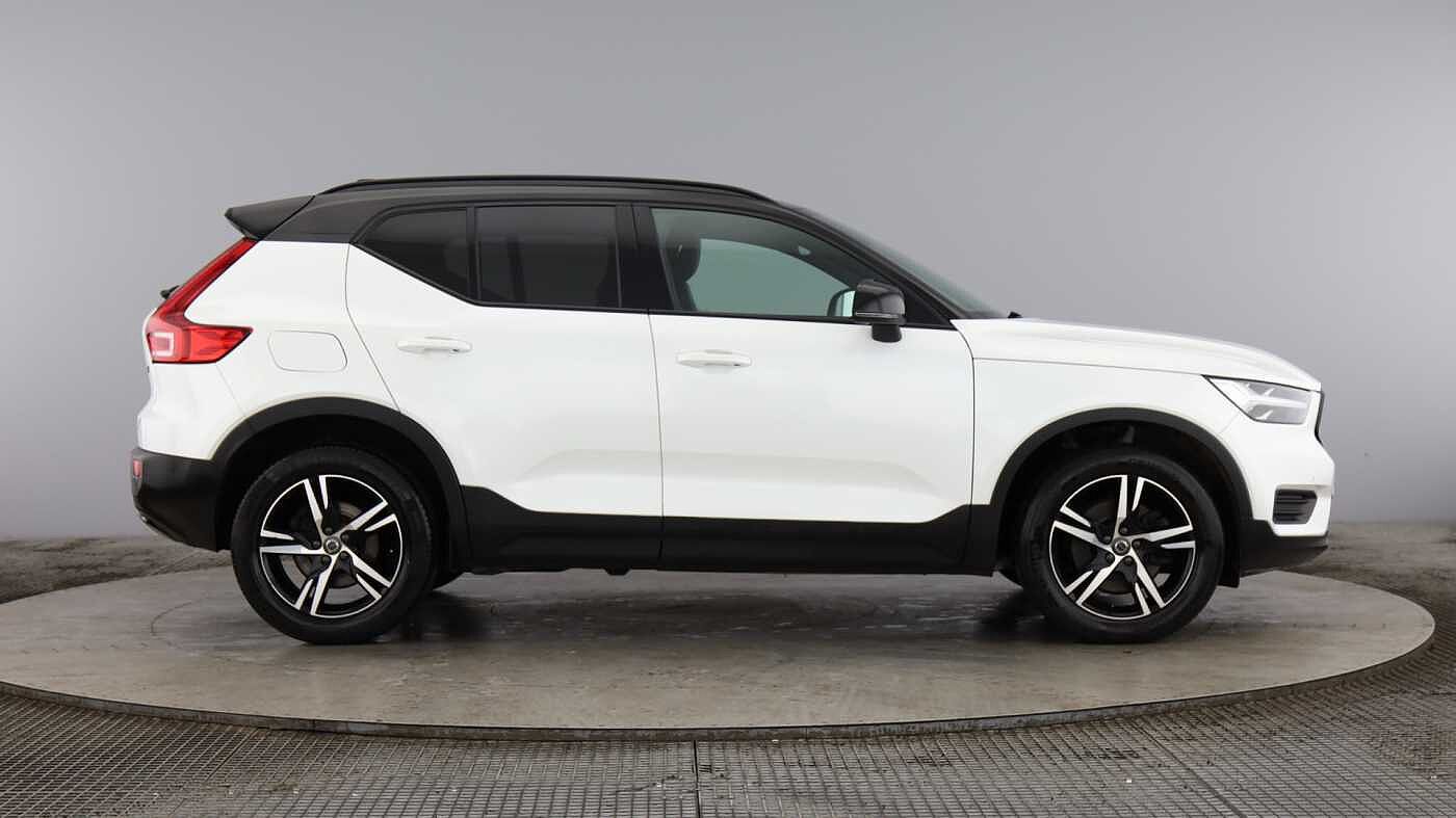 Used Volvo XC40 2021 for sale - 76800530: Photo 3