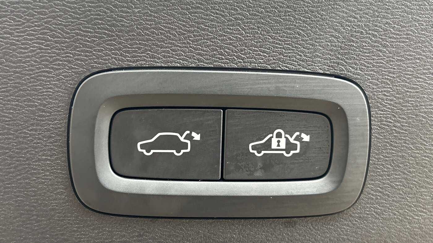 Used Volvo XC40 2022 for sale - 76474467: Photo 17