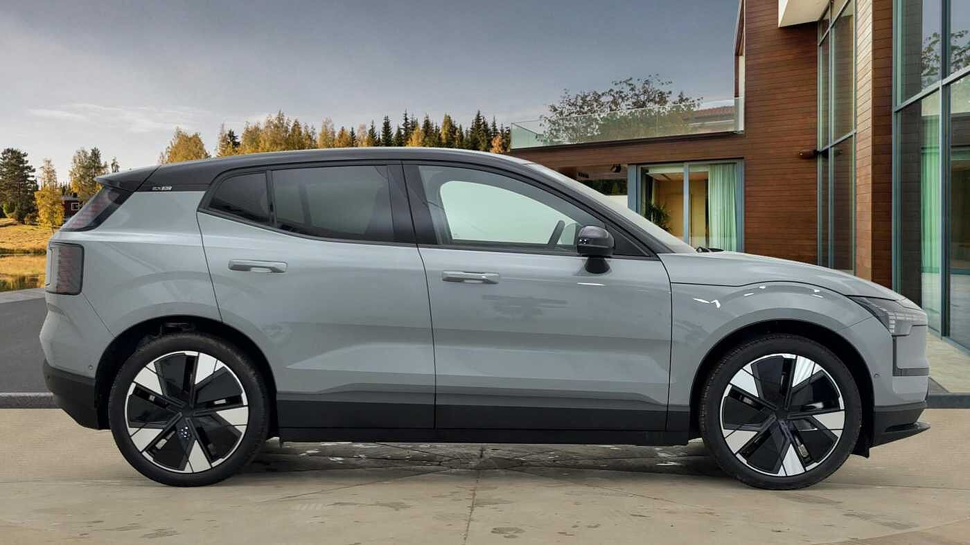 Used Volvo EX30 2024 for sale - 76716811: Photo 2