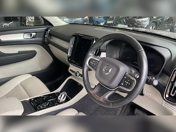 Used Volvo XC40 2020 for sale - 76458590: Photo