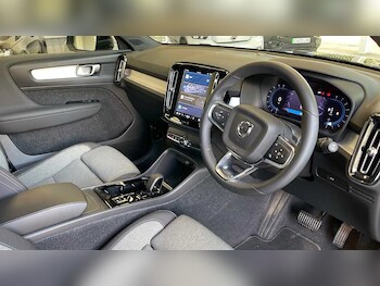 Used Volvo XC40 2024 for sale - 75564908: Photo