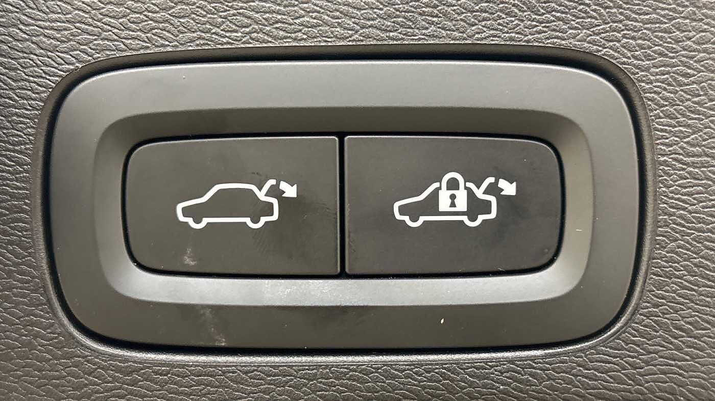 Used Volvo XC60 2023 for sale - 77218268: Photo 19