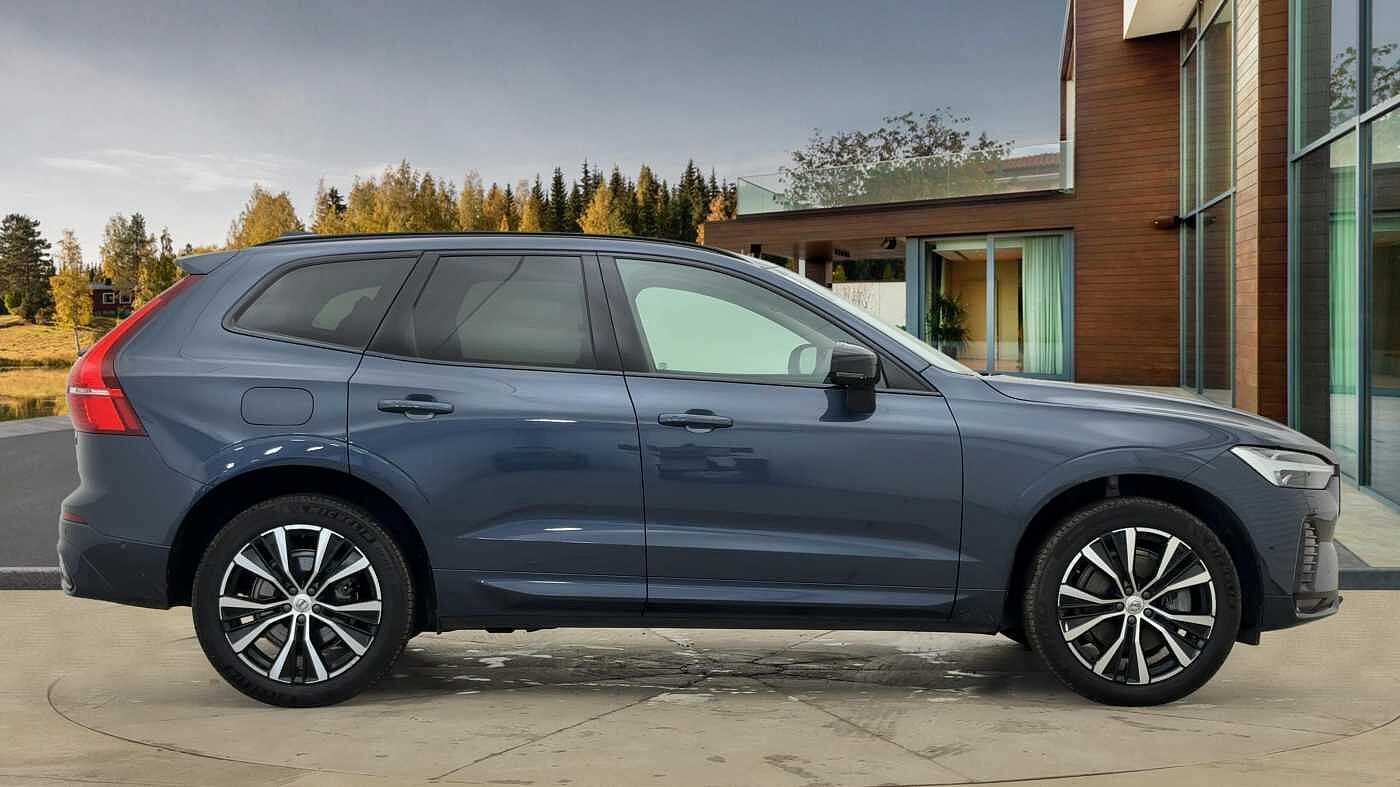 Used Volvo XC60 2023 for sale - 77218268: Photo 2