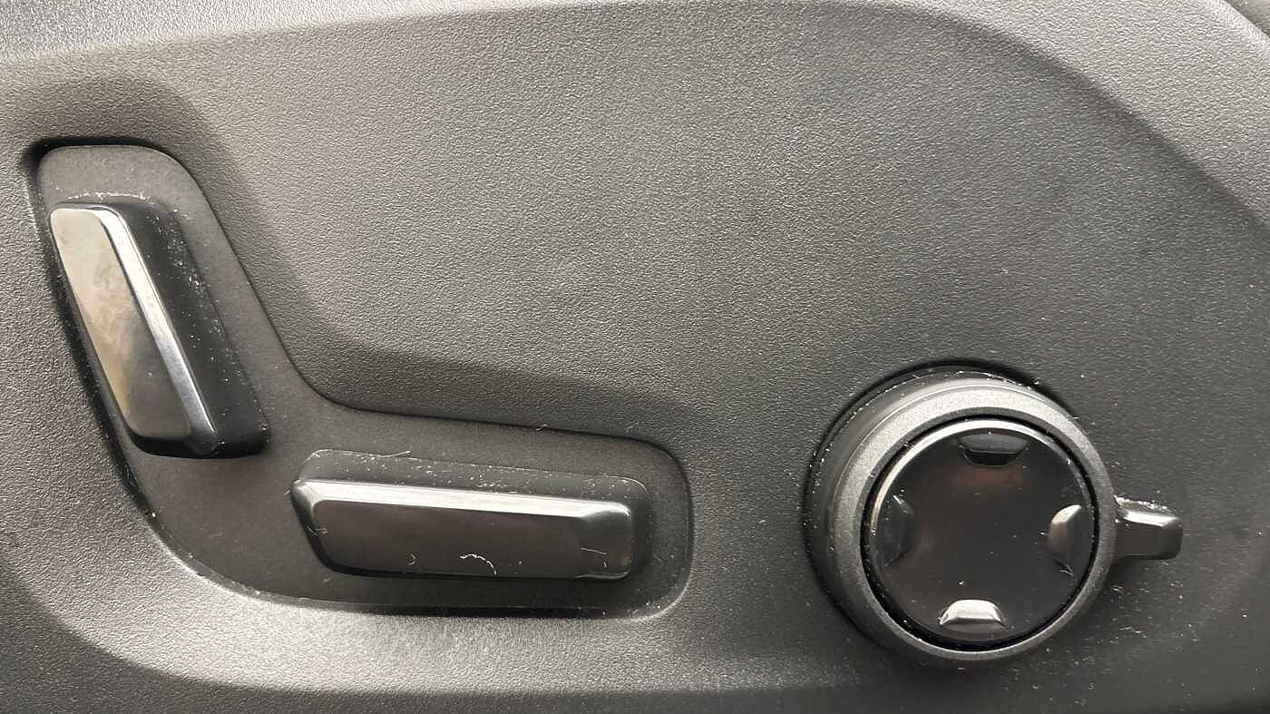 Used Volvo XC60 2023 for sale - 77218268: Photo 28