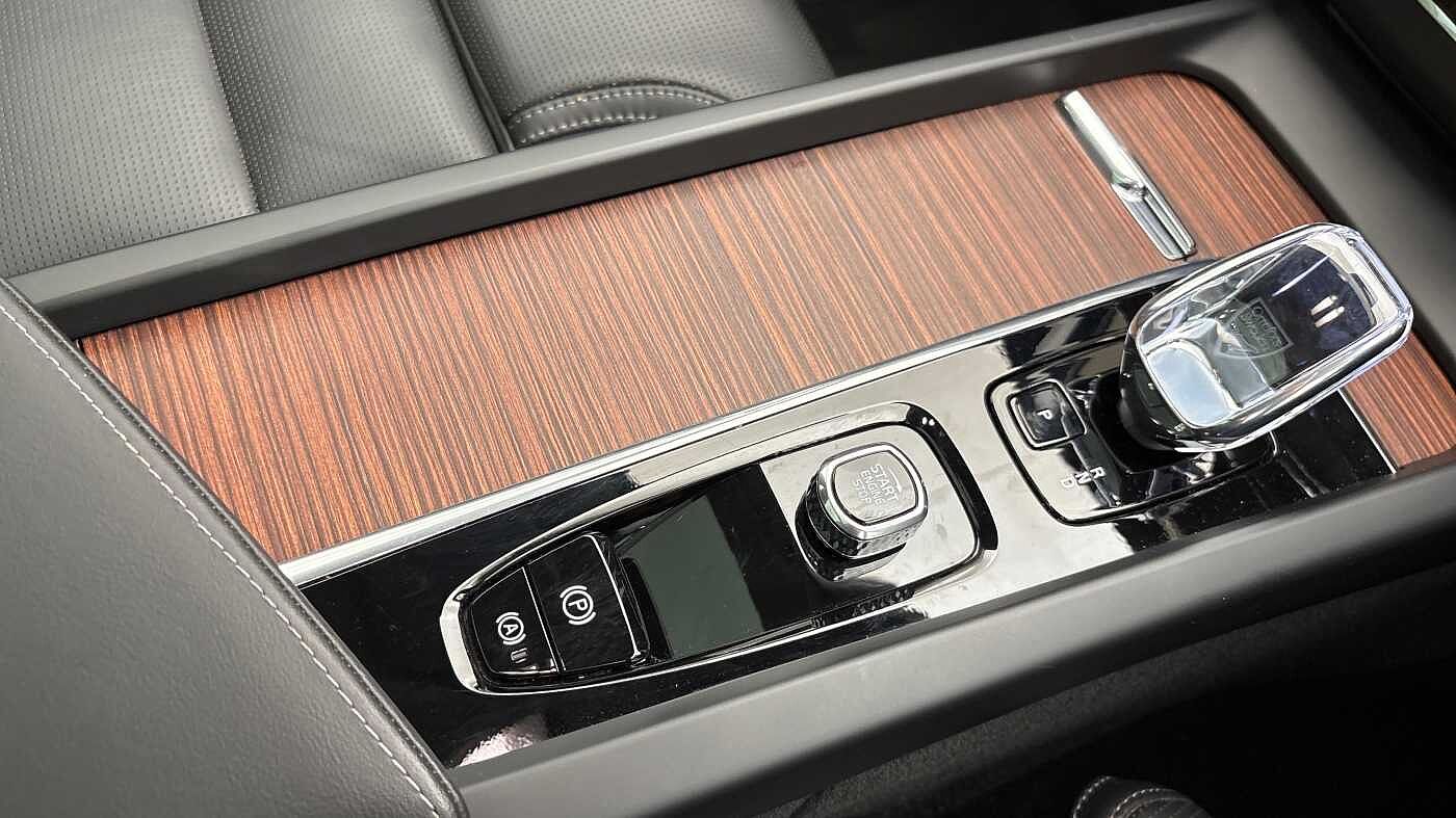 Used Volvo XC60 2023 for sale - 77218268: Photo 32