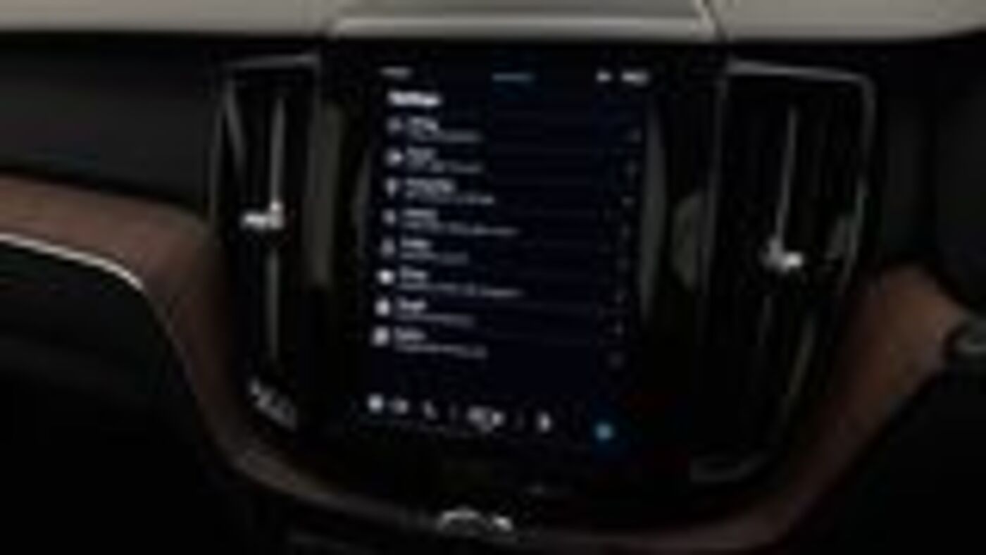 Used Volvo XC60 2023 for sale - 77218268: Photo 35