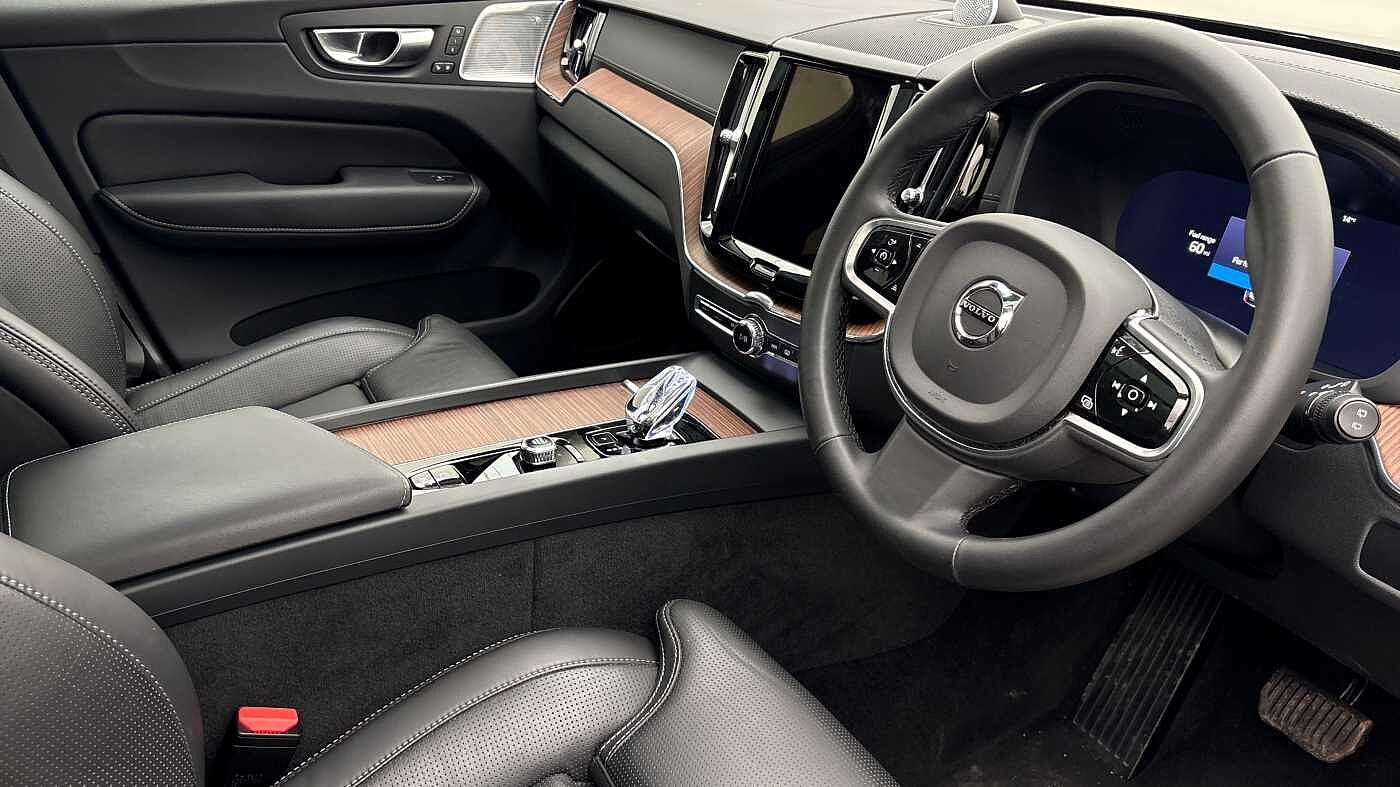 Used Volvo XC60 2023 for sale - 77218268: Photo 9