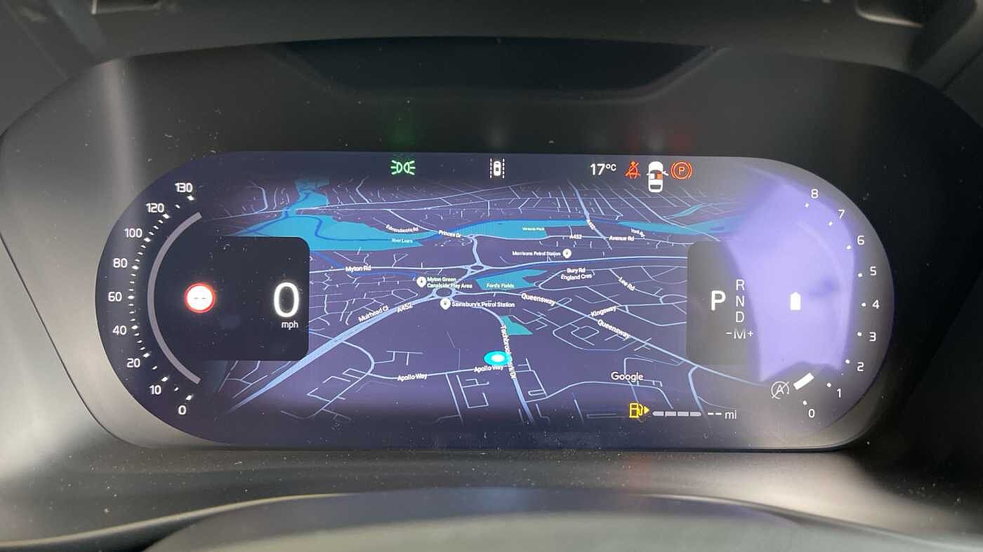 Used Volvo XC40 2025 for sale - 76139763: Photo 11