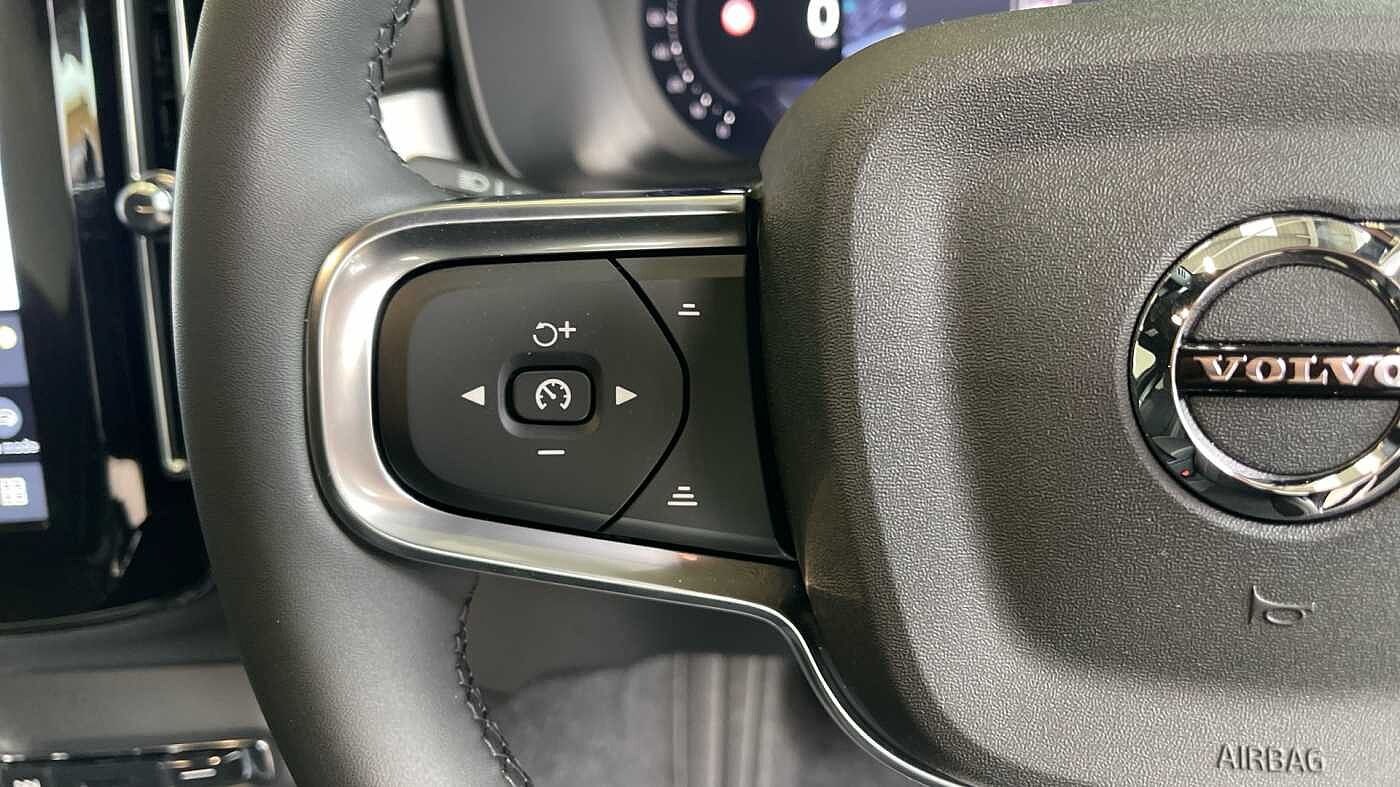 Used Volvo XC40 2025 for sale - 76139763: Photo 18