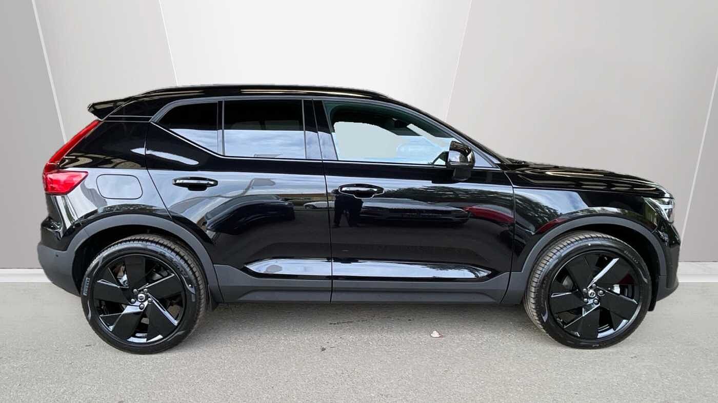 Used Volvo XC40 2025 for sale - 76139763: Photo 3