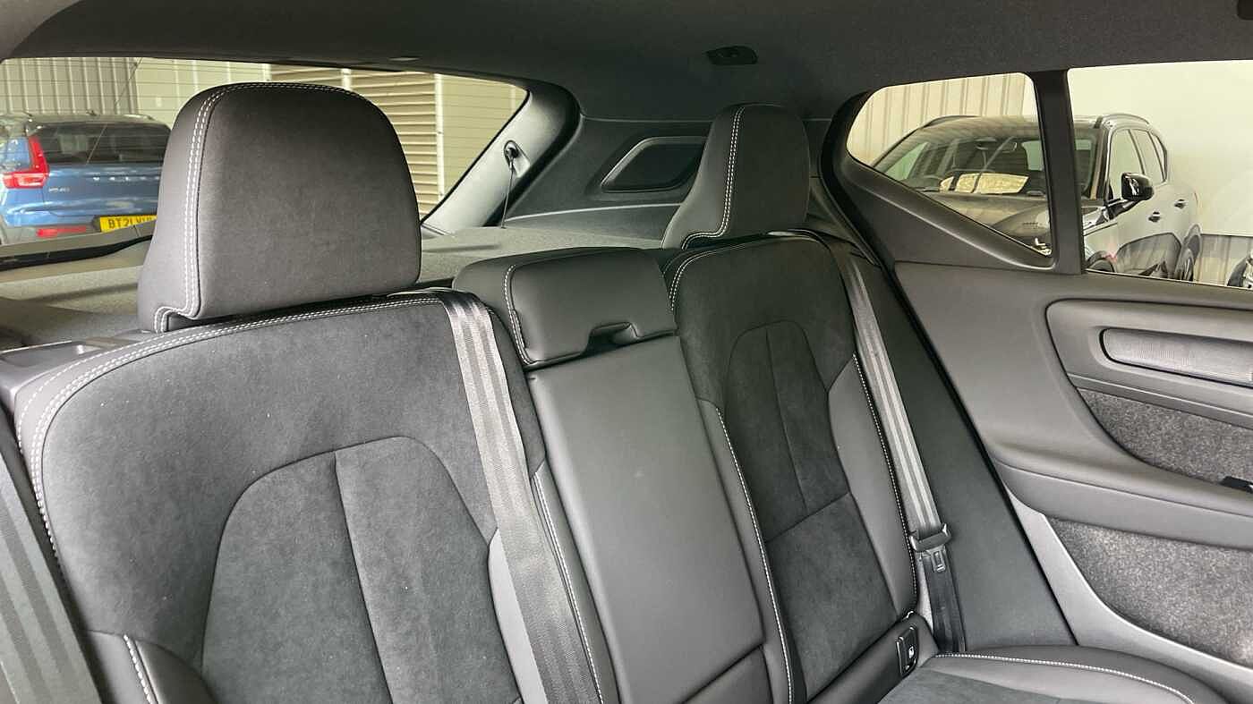 Used Volvo XC40 2025 for sale - 76139763: Photo 6