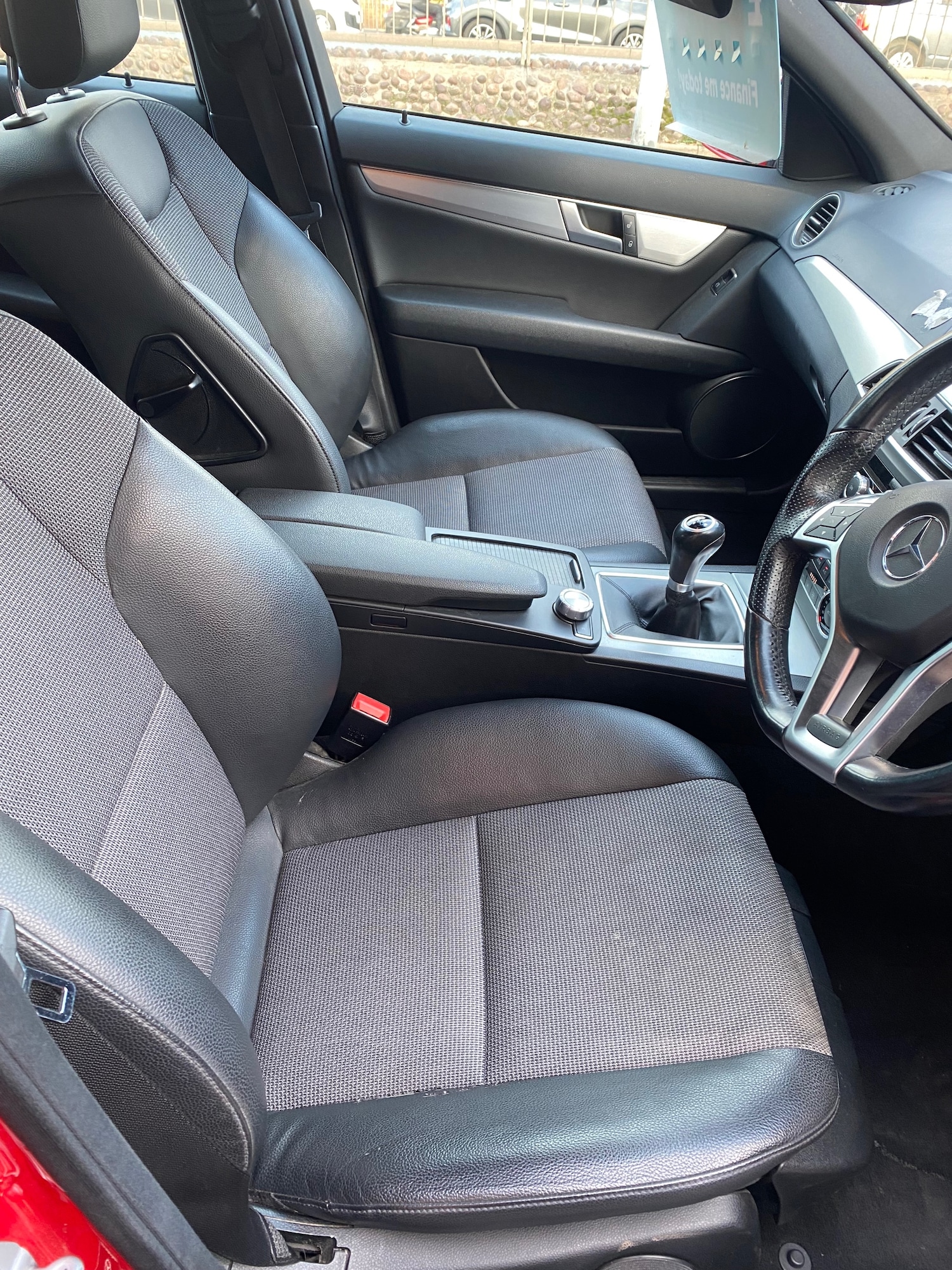 Used Mercedes-Benz C Class 2011 for sale - 76346200: Photo 9