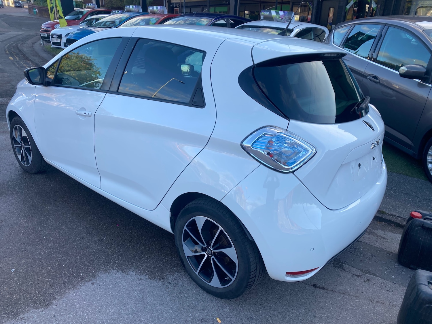 Used Renault Zoe 2018 for sale - 76348659: Photo 3