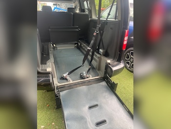 Used Volkswagen Caddy Maxi Life 2012 for sale - 77055968: Photo