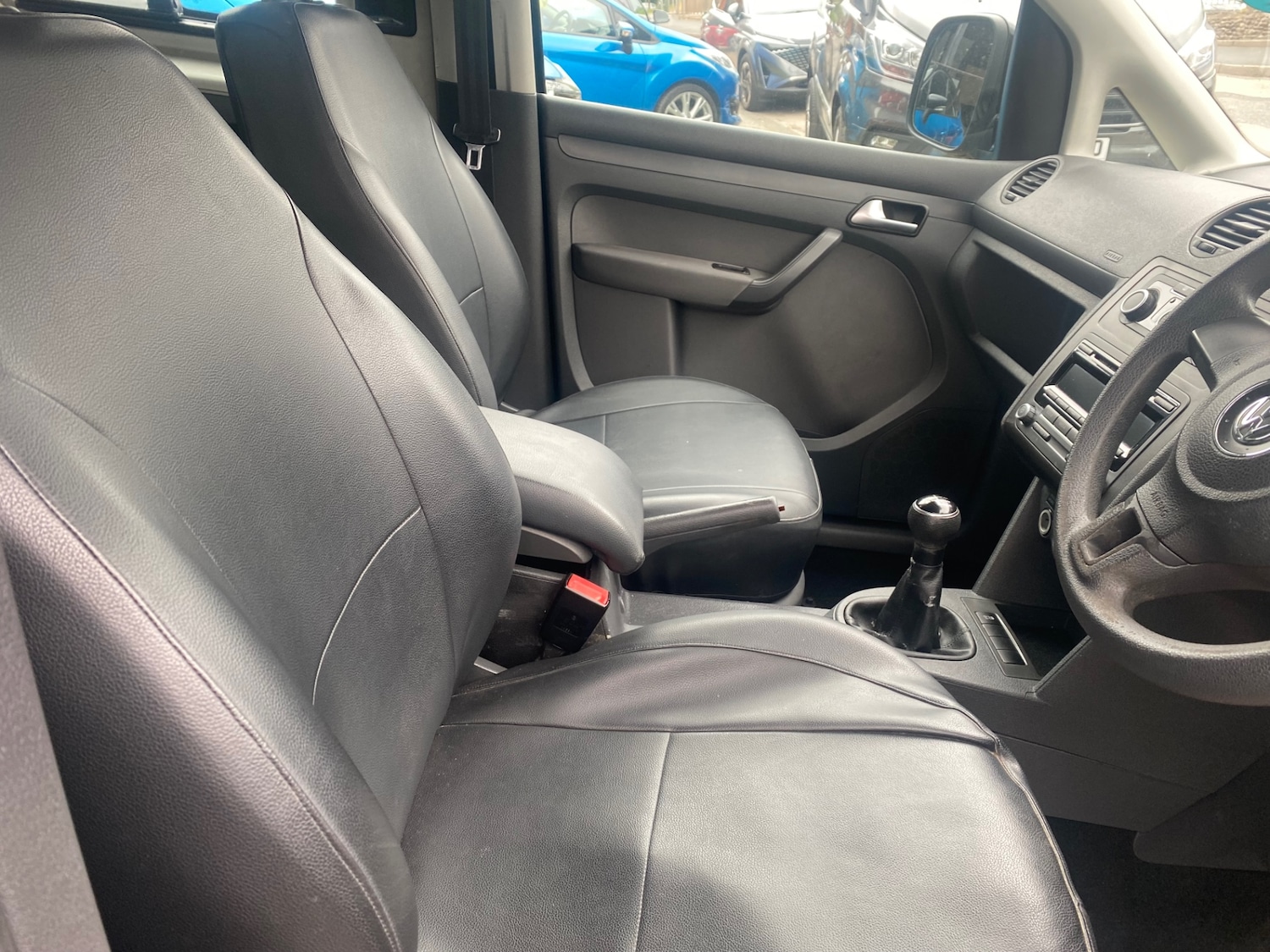 Used Volkswagen Caddy Maxi Life 2012 for sale - 77055968: Photo 8