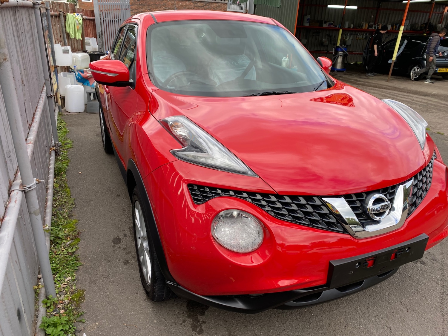 Used Nissan Juke 2015 for sale - 76346196: Photo 2