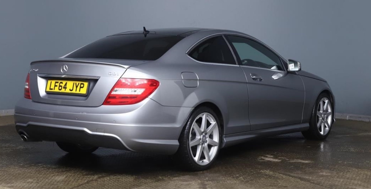 Used Mercedes-Benz C Class 2014 for sale - 77039659: Photo 2