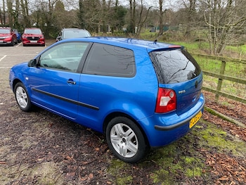 Used Volkswagen Polo 2005 for sale - 76963600: Photo
