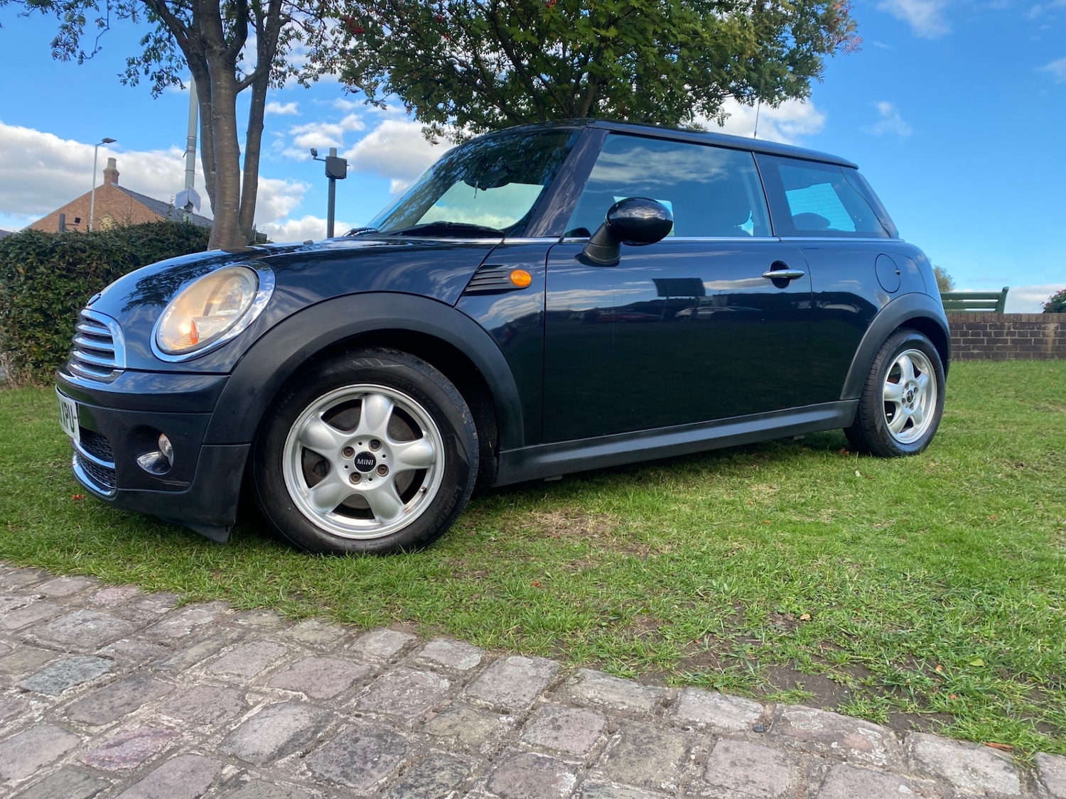 Used MINI Hatch 2008 for sale - 76037955: Photo 2
