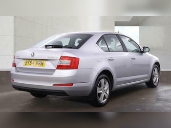 Used Skoda Octavia 2014 for sale - 79385653: Photo