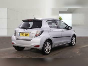 Used Toyota Yaris 2013 for sale - 79629844: Photo
