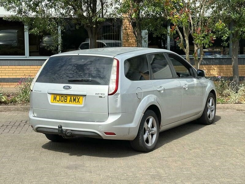 Ford Focus 2008 - 1.8 TDCi Zetec 5dr - Image 6