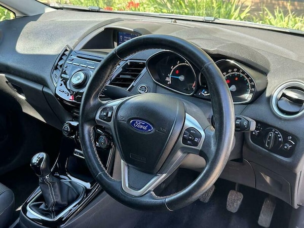 Used Ford Fiesta 2016 for sale - 75195670: Photo 19