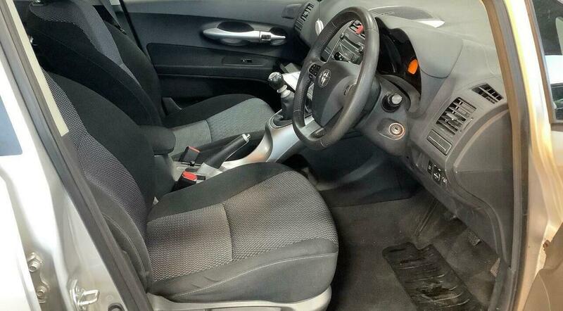 Used Toyota Auris 2010 for sale - 77277034: Photo 7