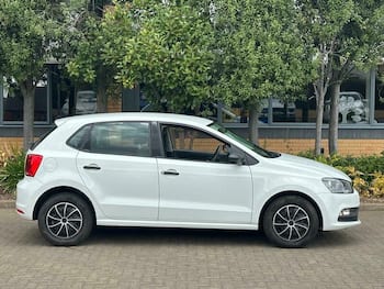 Used Volkswagen Polo 2016 for sale - 79608384: Photo