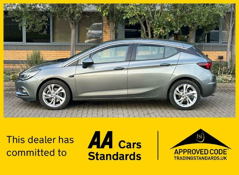 Used Vauxhall Astra 2018 for sale - 76547412: Photo 2