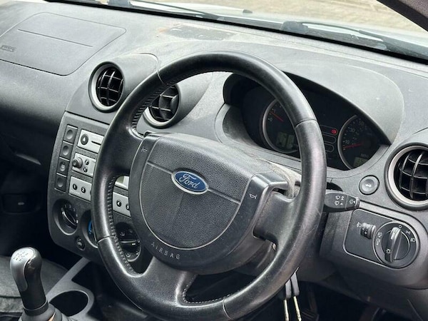 Used Ford Fiesta 2004 for sale - 75606871: Photo 12