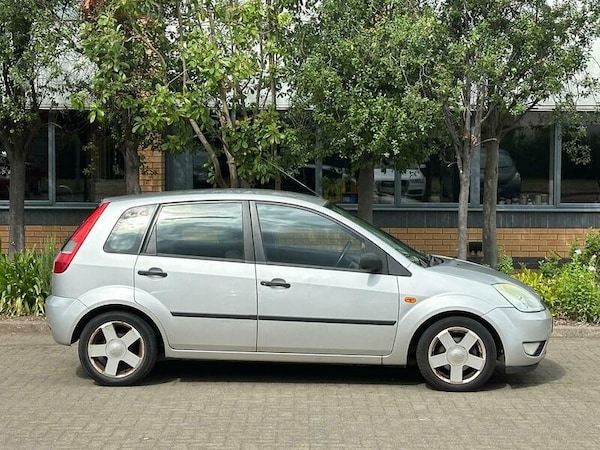 Used Ford Fiesta 2004 for sale - 75606871: Photo 3