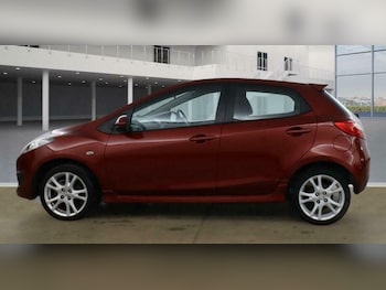 Used Mazda Mazda2 2010 for sale - 76497061: Photo