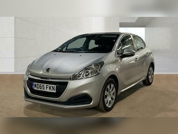 Used Peugeot 208 2015 for sale - 79058929: Photo