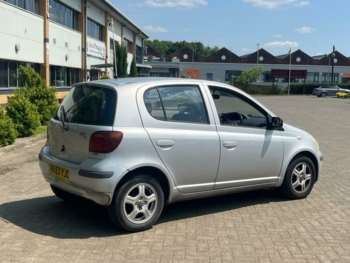 Used Toyota Yaris 2003 for sale - 74981138: Photo