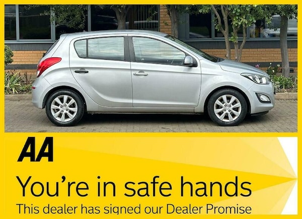 Used Hyundai i20 2014 for sale - 76292288: Photo 3