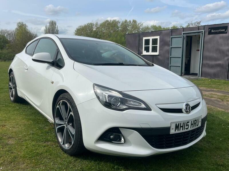 Used Vauxhall Astra GTC 2015 for sale - 78201347: Photo 2