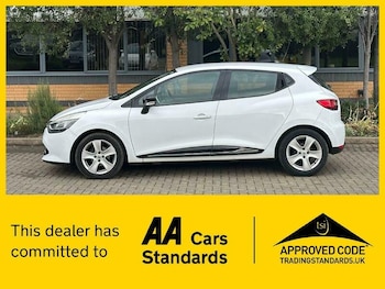 Used Renault Clio 2015 for sale - 76454937: Photo