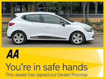 Used Renault Clio 2015 for sale - 76454937: Photo