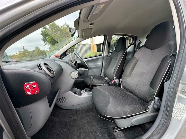 Used Peugeot 107 2011 for sale - 76185879: Photo 13
