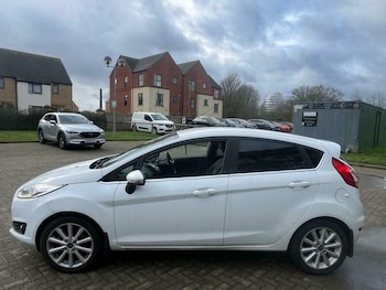 Used Ford Fiesta 2016 for sale - 77521762: Photo