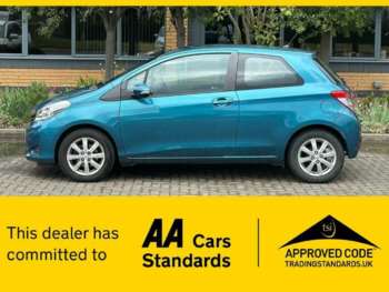 Used Toyota Yaris 2012 for sale - 74884821: Photo