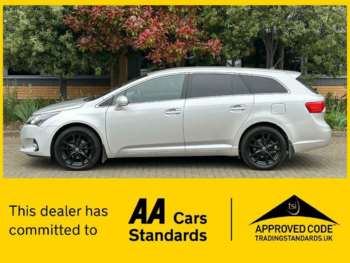 Used Toyota Avensis 2012 for sale - 74473180: Photo