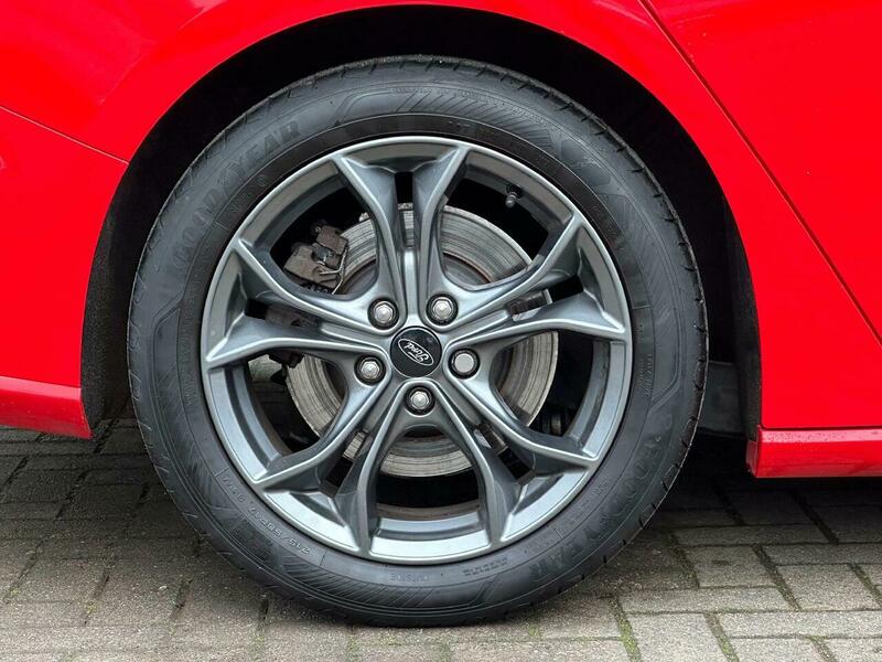 Used Ford Focus 2021 for sale - 76896613: Photo 16