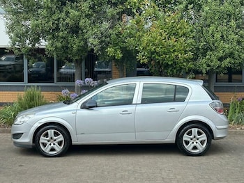 Used Vauxhall Astra 2009 for sale - 79487554: Photo