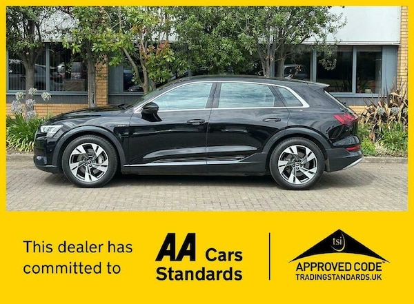 Used Audi e-tron 2021 for sale - 75359992: Photo 2
