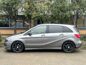 Used Mercedes-Benz B Class 2015 for sale - 78574877: Photo