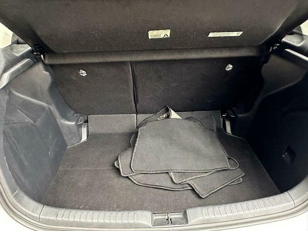Used Toyota Yaris 2021 for sale - 76292271: Photo 22